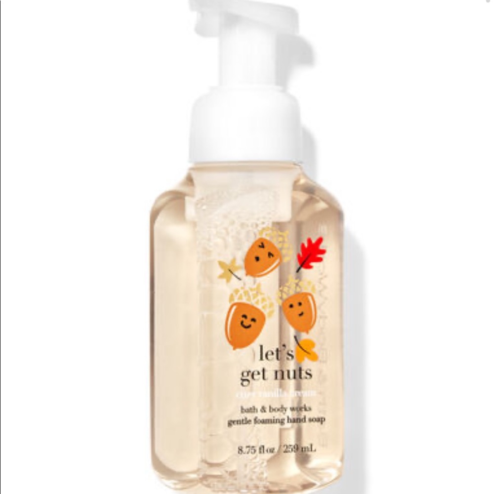Let’s get nuts cozy vanilla cream bath &body works gentle foaming hand soap! new